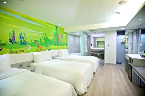 富驛商旅高雄中華路館 (FX Inn Kaohsiung Zhonghua Road Branch) in 前金區 富驛商旅高雄中華路館 (FX Inn Kaohsiung Zhonghua Road Branch) in 前金區