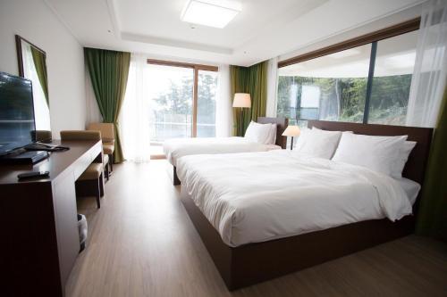 Dongwon Youthhostel in Sanyang-eup Dongwon Youthhostel in Sanyang-eup