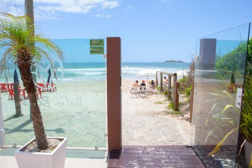 入口, 棕櫚灘公寓式酒店 (Palm Beach Apart Hotel) in 英格勒瑟斯 入口, 棕櫚灘公寓式酒店 (Palm Beach Apart Hotel) in 英格勒瑟斯