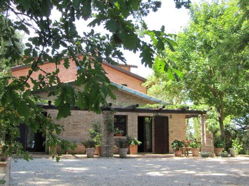 Entrance, Casale del Monte in Barchi (Pesaro) Entrance, Casale del Monte in Barchi (Pesaro)