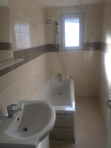 Bathroom, Inobelle in Suresnes Bathroom, Inobelle in Suresnes