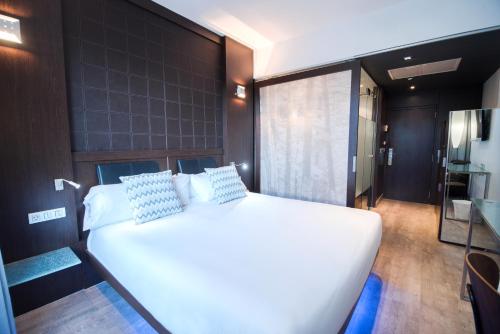 This photo about Petit Palace President Castellana shared on HyHotel.com