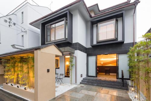 This photo about The Hotel Kiyomizu Imperial Palace West shared on HyHotel.com