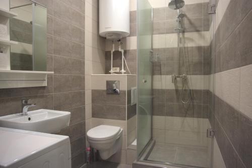 This photo about Гостевои дом Манхэттен shared on HyHotel.com