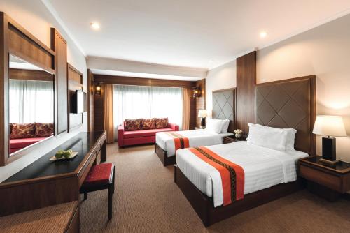 Movenpick Suriwongse Chiang Mai in Night Bazaar Movenpick Suriwongse Chiang Mai in Night Bazaar