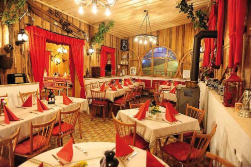 Εστιατόριο, Cafe Rundblick in Μπάιερσμπρον Εστιατόριο, Cafe Rundblick in Μπάιερσμπρον