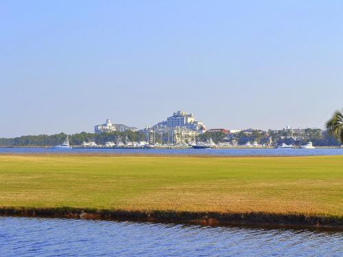 在meiguo.com看到的Heron Walk 8963的介绍图片