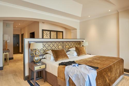 Dona Filipa Hotel in Almancil Dona Filipa Hotel in Almancil