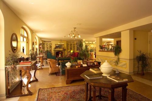 Фойє, Hotel San Luca in Сполето Фойє, Hotel San Luca in Сполето