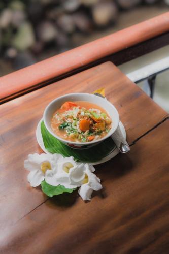 This photo about Tukad White House shared on HyHotel.com