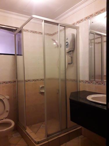 This photo about Marina Court Resort Condominium shared on HyHotel.com