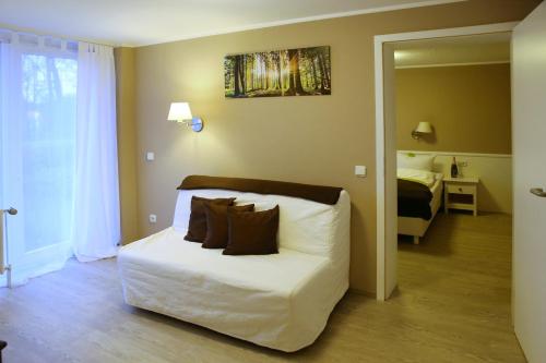 Waldhotel Wilhelmshohe in ฟรอยเดนเบิร์ก Waldhotel Wilhelmshohe in ฟรอยเดนเบิร์ก
