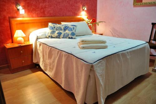 This photo about Hostal Naranjos II shared on HyHotel.com