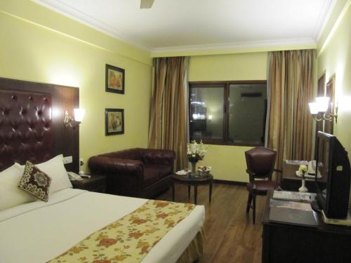 This photo about Ritz Plaza shared on HyHotel.com