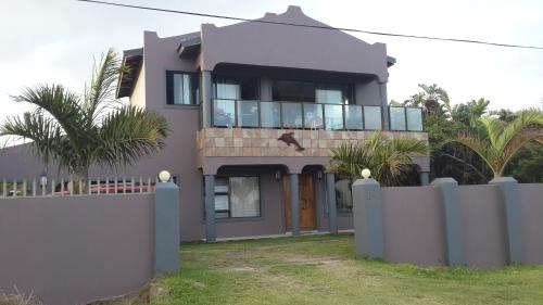 Khaya la Manzi in Port Edward Khaya la Manzi in Port Edward