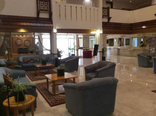 Lobby, Best Western Sur in Sur Lobby, Best Western Sur in Sur