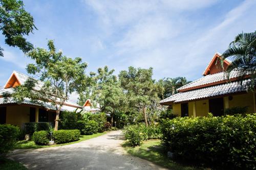 Poonyamantra Resort near Doi Tung Palace Poonyamantra Resort near Doi Tung Palace