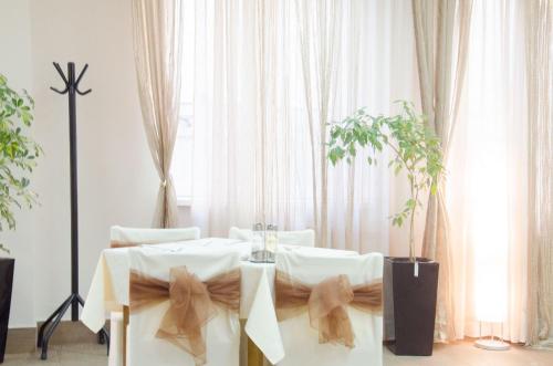 طعام و مشروبات, فندق إن (Hotel N) in Voždovac طعام و مشروبات, فندق إن (Hotel N) in Voždovac
