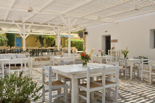 Балкон/тераса, Surfing Beach Village Paros in Парос Балкон/тераса, Surfing Beach Village Paros in Парос