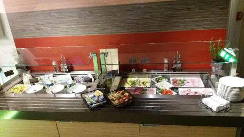 Food and beverages, ibis Berlin Dreilinden in Kleinmachnow Food and beverages, ibis Berlin Dreilinden in Kleinmachnow