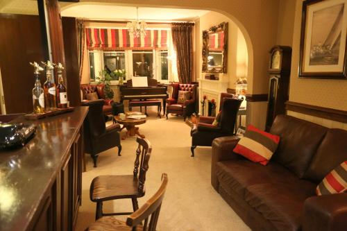 Bar/lounge, Woodlands in Windermere City Center Bar/lounge, Woodlands in Windermere City Center