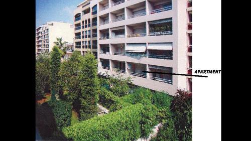 Sq. Pauline Juan-les-Pins