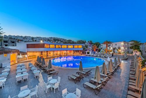 Bendis Beach Hotel