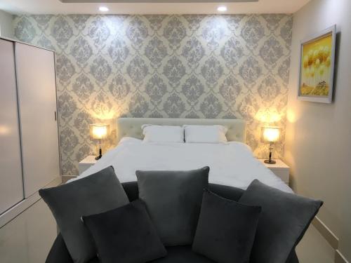 This photo about River View Apartment & Hotel shared on HyHotel.com