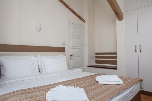 This photo about 7 Sky on Shchorsa Street shared on HyHotel.com