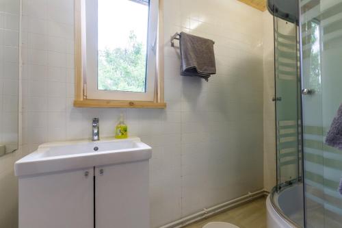 This photo about Holiday home Shvedskie Dachi shared on HyHotel.com