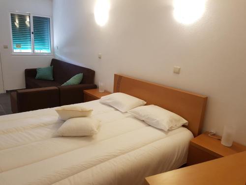 Casa Dos Santos Alojamento - Guest House in แตร์ราส เด โบว์โร Casa Dos Santos Alojamento - Guest House in แตร์ราส เด โบว์โร