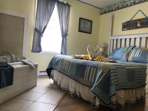 Whispering Waves Cottages in Shelburne (NS) Whispering Waves Cottages in Shelburne (NS)