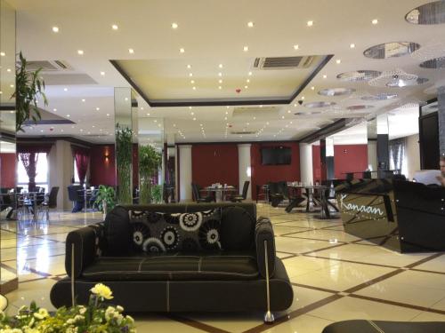 Lobby, Kanaan Group Hotel in Baalbeck Lobby, Kanaan Group Hotel in Baalbeck