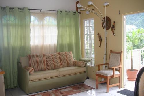 Two Bedroom Apartment in Diego Martin Two Bedroom Apartment in Diego Martin