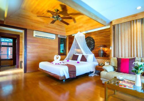 Sunset Park Resort & Spa in Bang Saray Sunset Park Resort & Spa in Bang Saray