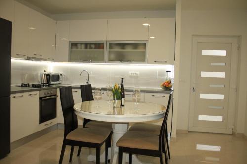 Apartments Valentino in Gradac Apartments Valentino in Gradac