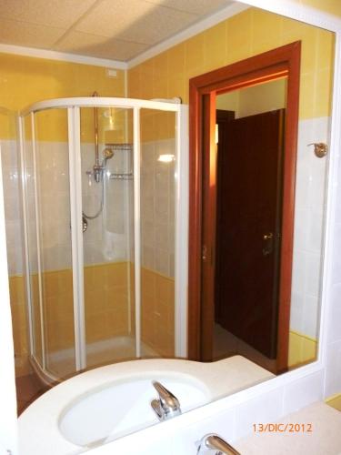 douche, Hotel Marinella in Pizzo douche, Hotel Marinella in Pizzo