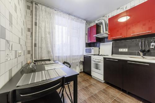 2-хкомн квартира Оперныи театр, Высоцкии, ДИВС, Антеи Ленина,46 in Yekaterinburg 2-хкомн квартира Оперныи театр, Высоцкии, ДИВС, Антеи Ленина,46 in Yekaterinburg