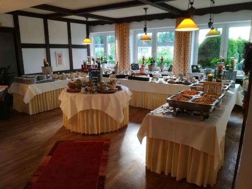 طعام و مشروبات, Hotel Zum Marchenwald in Lingen (Ems) طعام و مشروبات, Hotel Zum Marchenwald in Lingen (Ems)