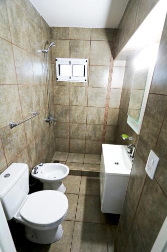 Bathroom, Hermosa Casa con Pileta Roldan Funes Rosario in Roldán Bathroom, Hermosa Casa con Pileta Roldan Funes Rosario in Roldán