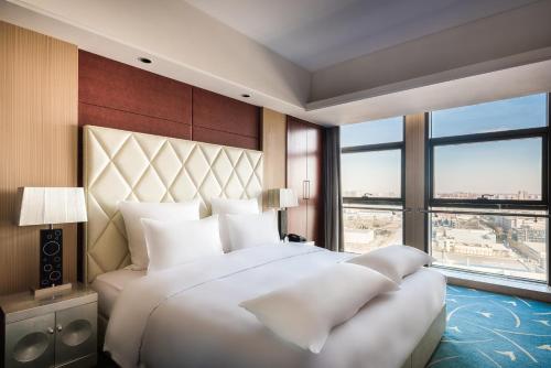 Pullman Beijing South Hotel in Yizhuang Pullman Beijing South Hotel in Yizhuang
