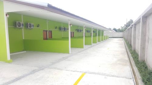 เจิดจรัสรีสอร์ทโรงแรม24ชม in Phanat Nikhom เจิดจรัสรีสอร์ทโรงแรม24ชม in Phanat Nikhom