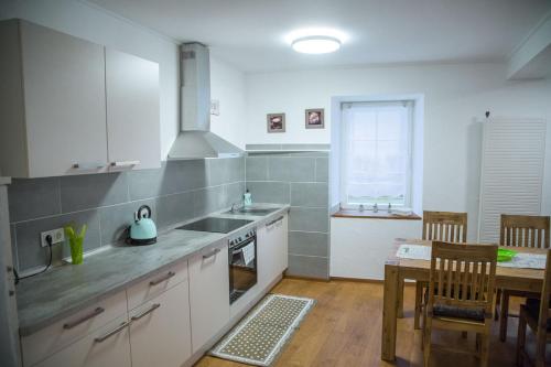 Kitchen, Ferienwohnung Steffen in Sankt Wendel Kitchen, Ferienwohnung Steffen in Sankt Wendel