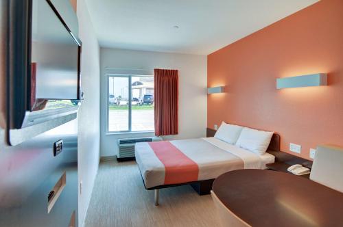 在meiguo.com看到的Motel 6 Fort Worth Northlake Speedway的介绍图片