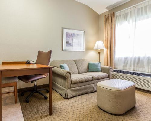 This photo about Mount Pleasant Suites shared on HyHotel.com