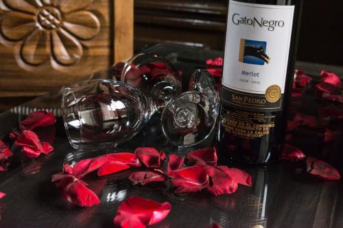 This photo about Hotel y Galeria Uxlabil Antigua shared on HyHotel.com