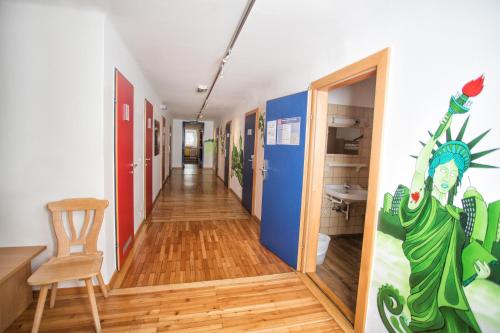 Palvelut, YoHo - International Youth Hostel in Salzburg Palvelut, YoHo - International Youth Hostel in Salzburg