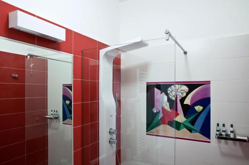 This photo about L'Isola di Pazze Hotel Resort and Spa shared on HyHotel.com