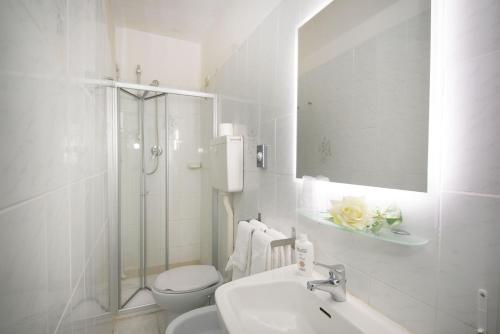 This photo about Hotel La Marina shared on HyHotel.com