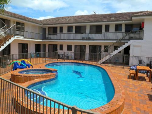 This photo about Gold Coast Inn shared on HyHotel.com